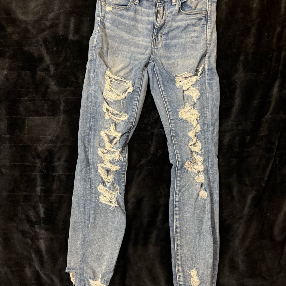 American Eagle Outfitters Light Blue Distressed Skinny Jeans